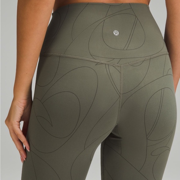 Lululemon Align HR Pant 25” - Picture 5 of 9